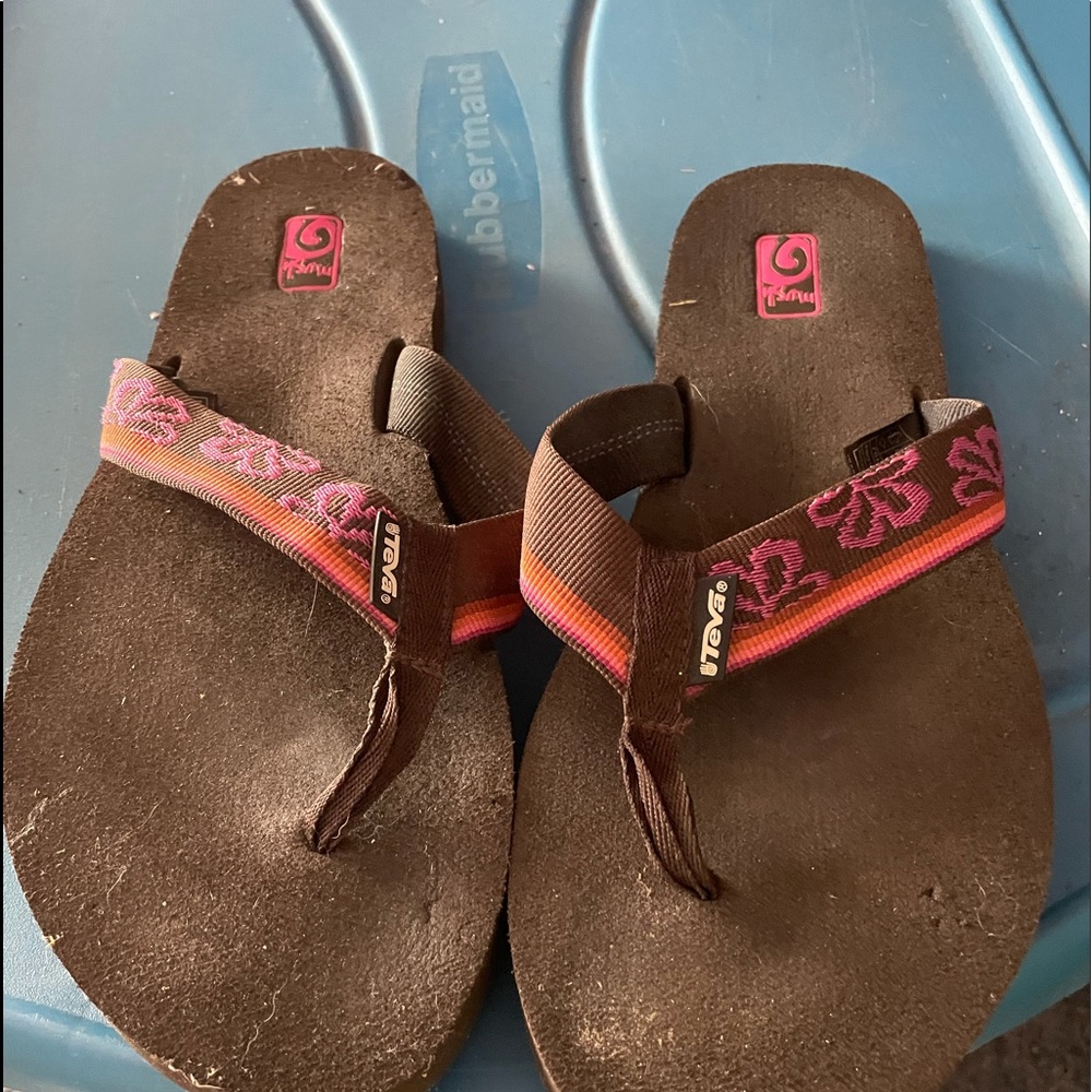 Teva Mush flip flops. Women’s size 11